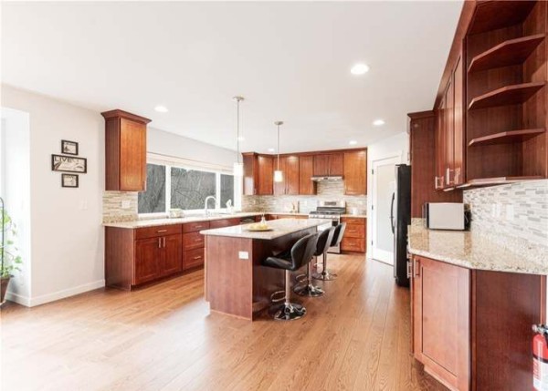 Flooring Contractor in Seattle, WA (1)