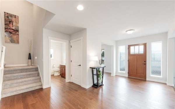 Flooring Contractor in Edmonds, WA (1)