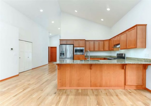 Flooring Contractor in Seattle, WA (1)